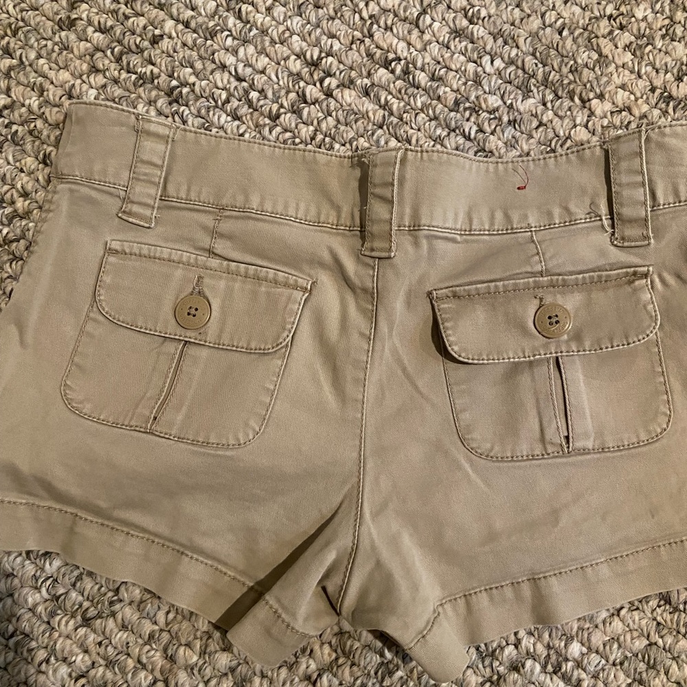 Shorts - Picture 2 of 3